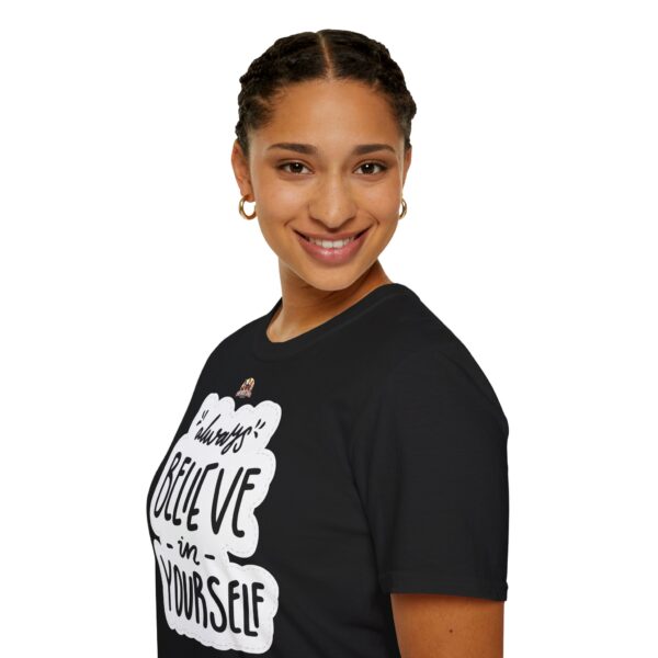Inspiring "Believe in Yourself" Unisex T-Shirt - slika 19