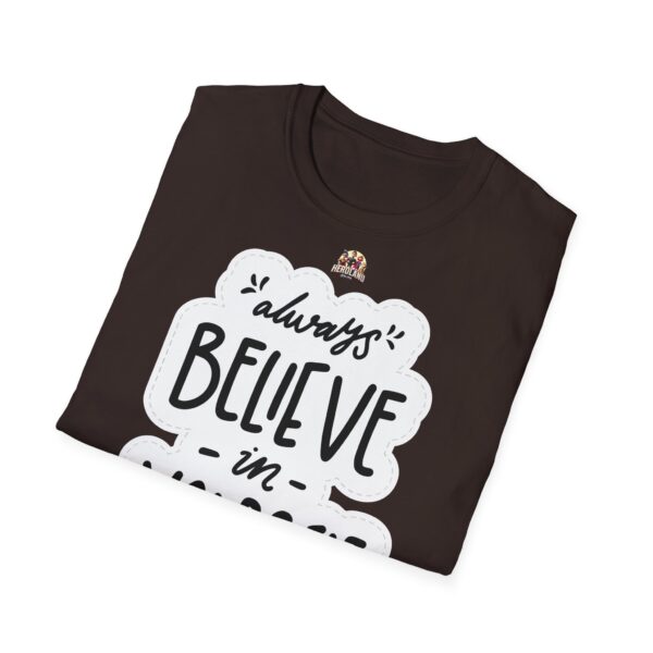 Inspiring "Believe in Yourself" Unisex T-Shirt - slika 27