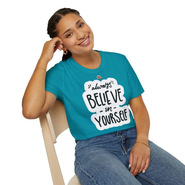 Inspiring "Believe in Yourself" Unisex T-Shirt - slika 6