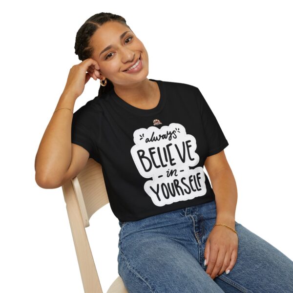 Inspiring "Believe in Yourself" Unisex T-Shirt - slika 20