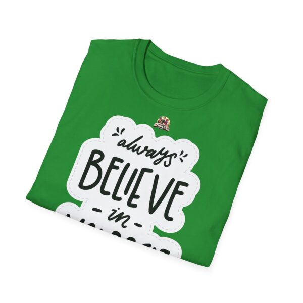 Inspiring "Believe in Yourself" Unisex T-Shirt - slika 42