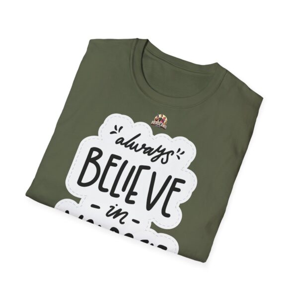 Inspiring "Believe in Yourself" Unisex T-Shirt - slika 36