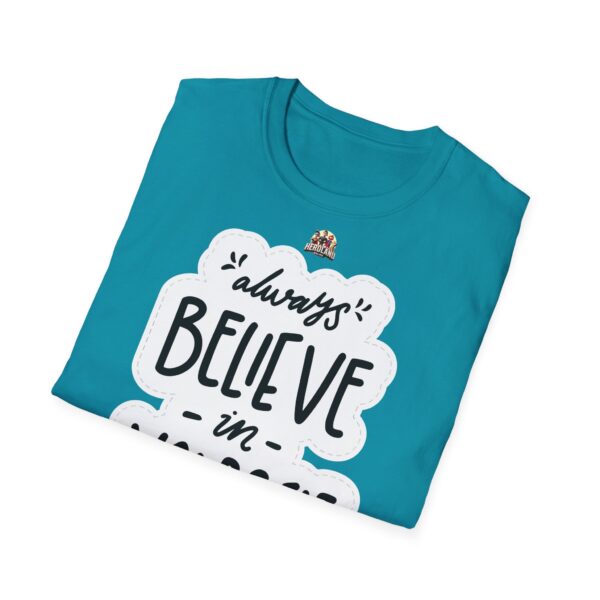 Inspiring "Believe in Yourself" Unisex T-Shirt - slika 4